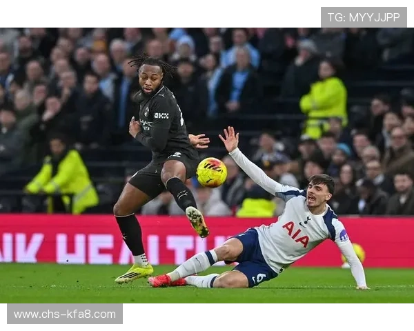 凯发体育曼城：分析曼城队的主教练战术布局与球队战术调整策略